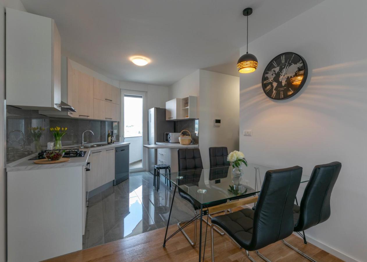 Empress Apartment Split Ngoại thất bức ảnh