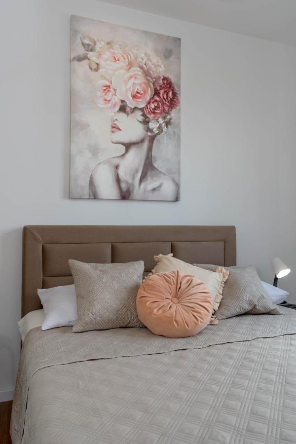 Empress Apartment Split Ngoại thất bức ảnh